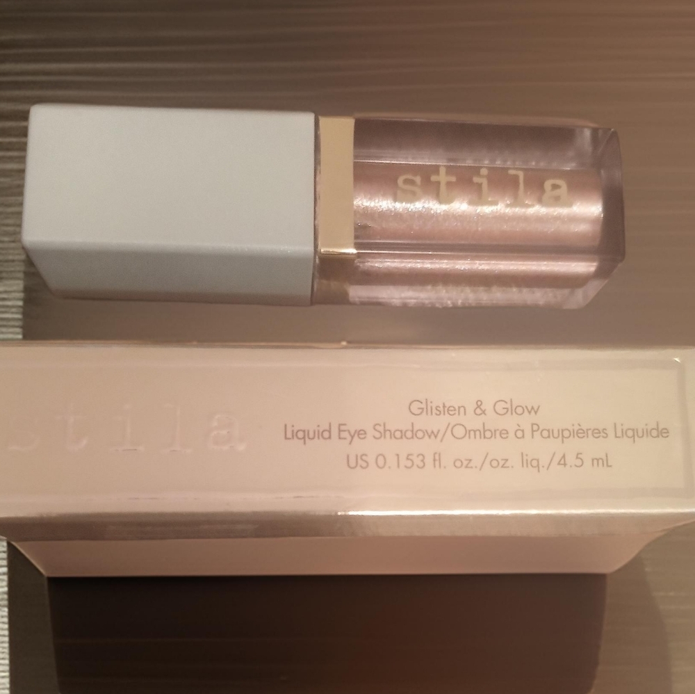 NEW Stila's Glisten & Glow Liquid Eye Shadow - Kitten Kaleidescope